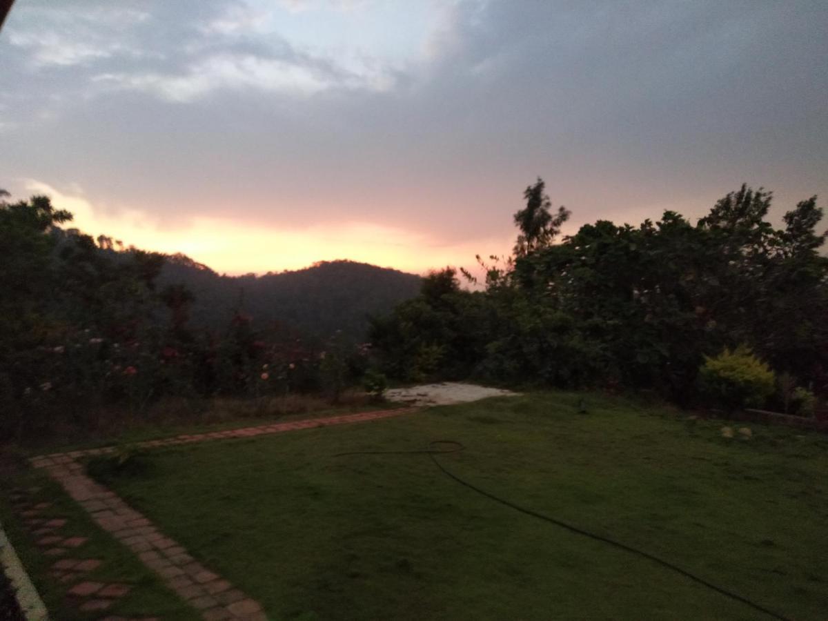 Abiyal Mountain Stay Madikeri Ngoại thất bức ảnh